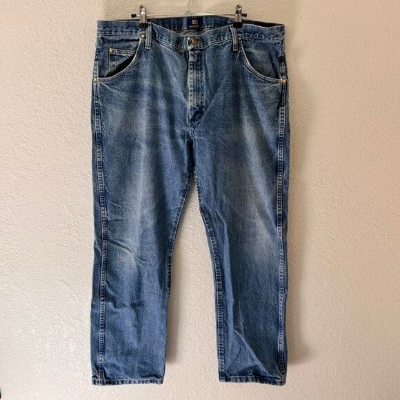 wrangler Regular fit mid rise tapered jeans heavyweight 40x30 47MWZDS casual - Picture 2 of 8